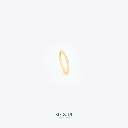 Nhẫn vàng 10k trơn ít đá R471