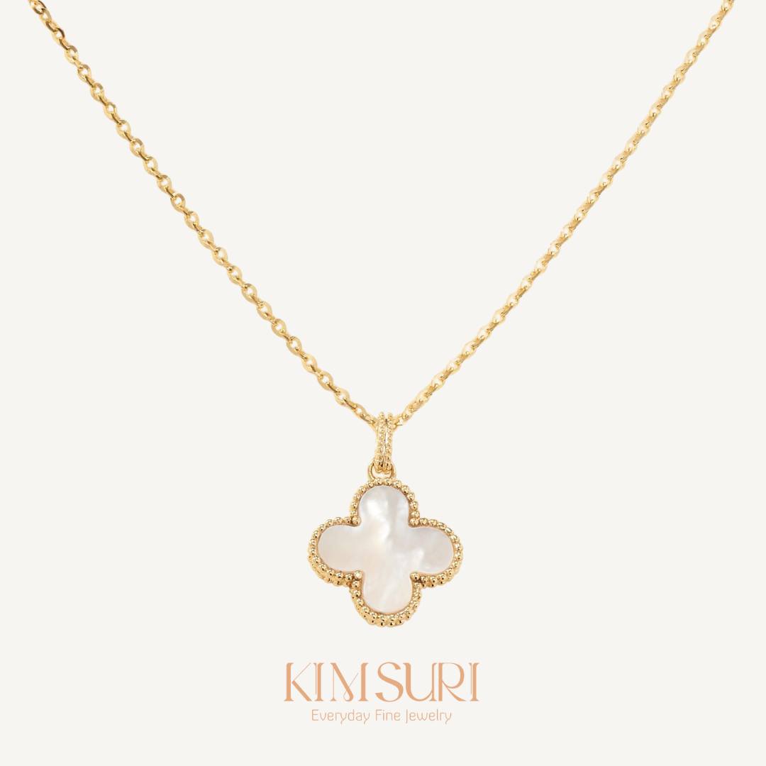 Top 4 dây chuyền vàng 10K họa tiết cỏ 4 lá được yêu thích nhất 2025 tại Kim Suri Mẫu dây chuyền vàng 10K cỏ thạch anh Kim Suri