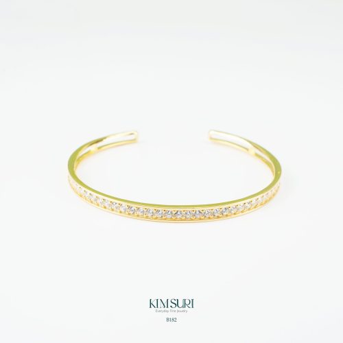 Lắc cứng vàng 10k viền đá B295