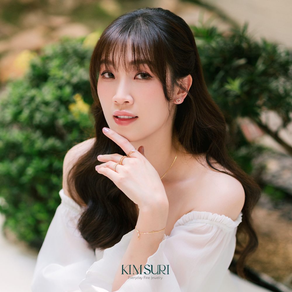 Trang sức vàng 10K Kim Suri đồng hành cùng Hoa hậu Phí Thị Thùy Linh